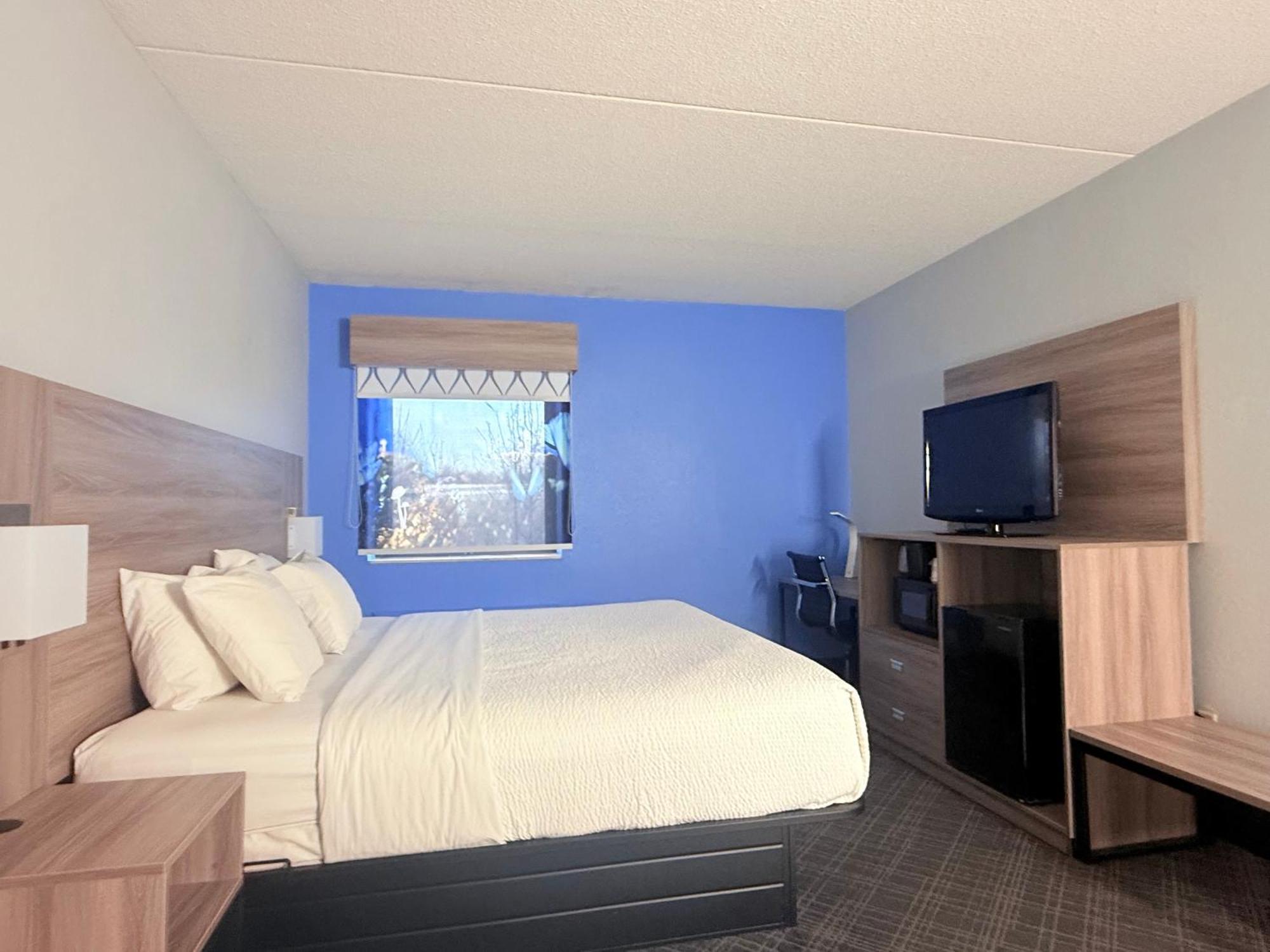 Baymont By Wyndham Indianapolis South Hotel Exterior photo